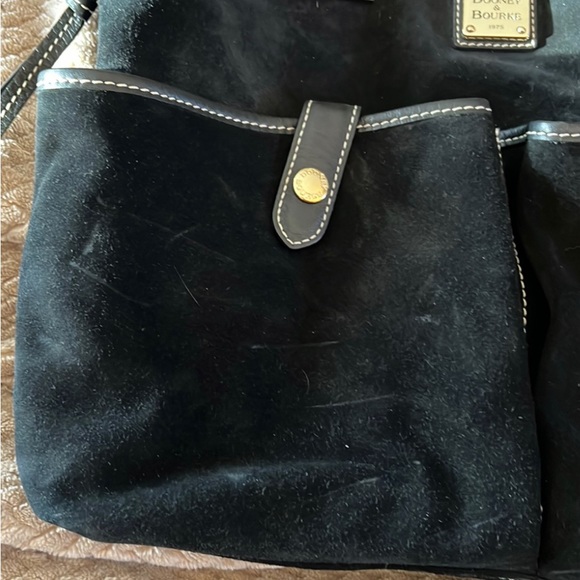 Dooney and Bourke large suede bag - Picture 4 of 8